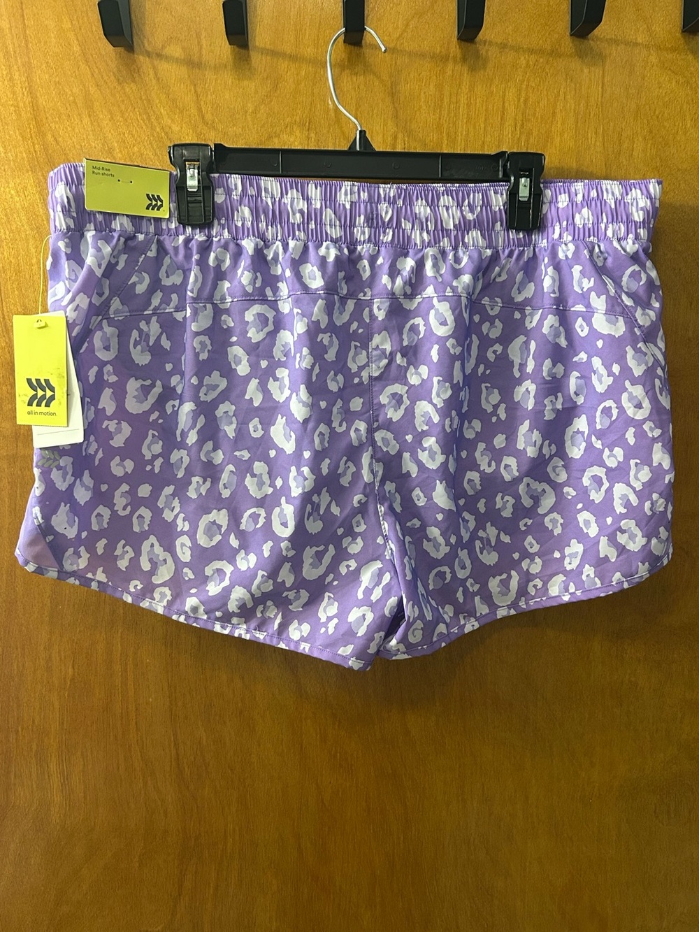 NWT all in motion Athletic Run Shorts- Leopard- Print Lavendar - Picture 5 of 6